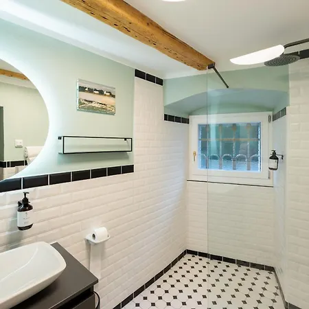 Eselboeck Valter Oda ve Kahvaltı Lovran