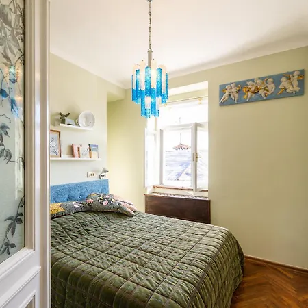 Eselboeck Valter Lovran