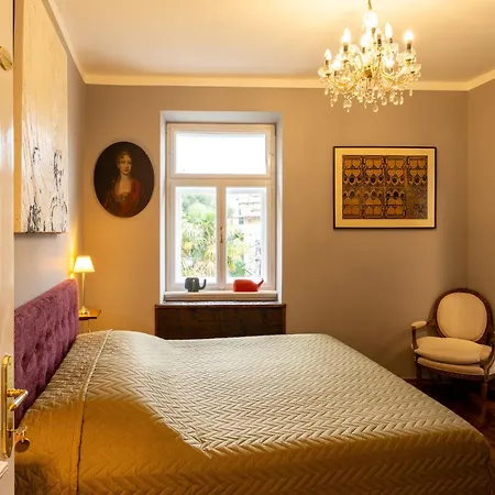 Eselboeck Valter Lovran